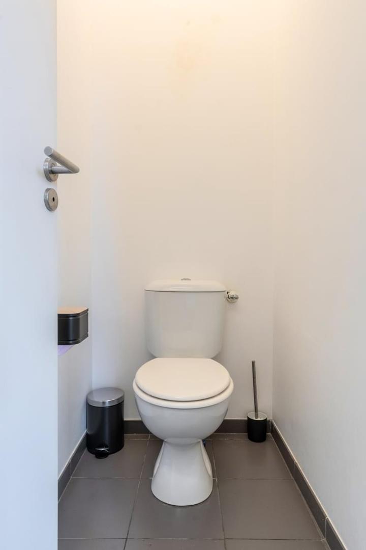 Modern, Quiet 3-Bedroom Apartment With Parking มาร์ค-ออง-บาโรล์ ภายนอก รูปภาพ